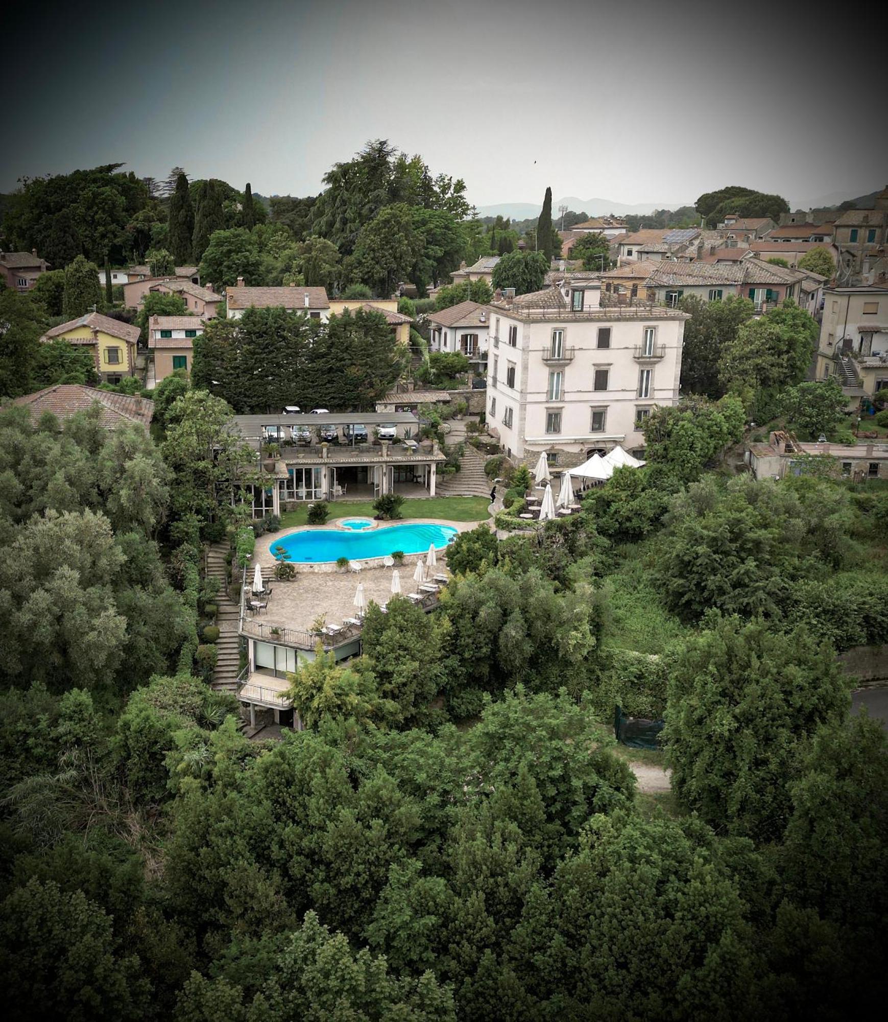 Villa Clodia Relais Manziana Exterior photo