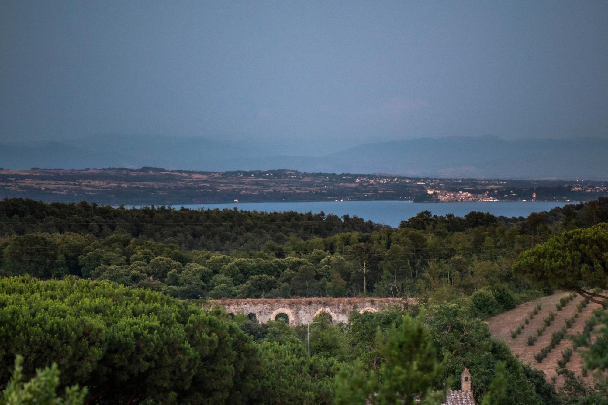 Villa Clodia Relais Manziana Exterior photo