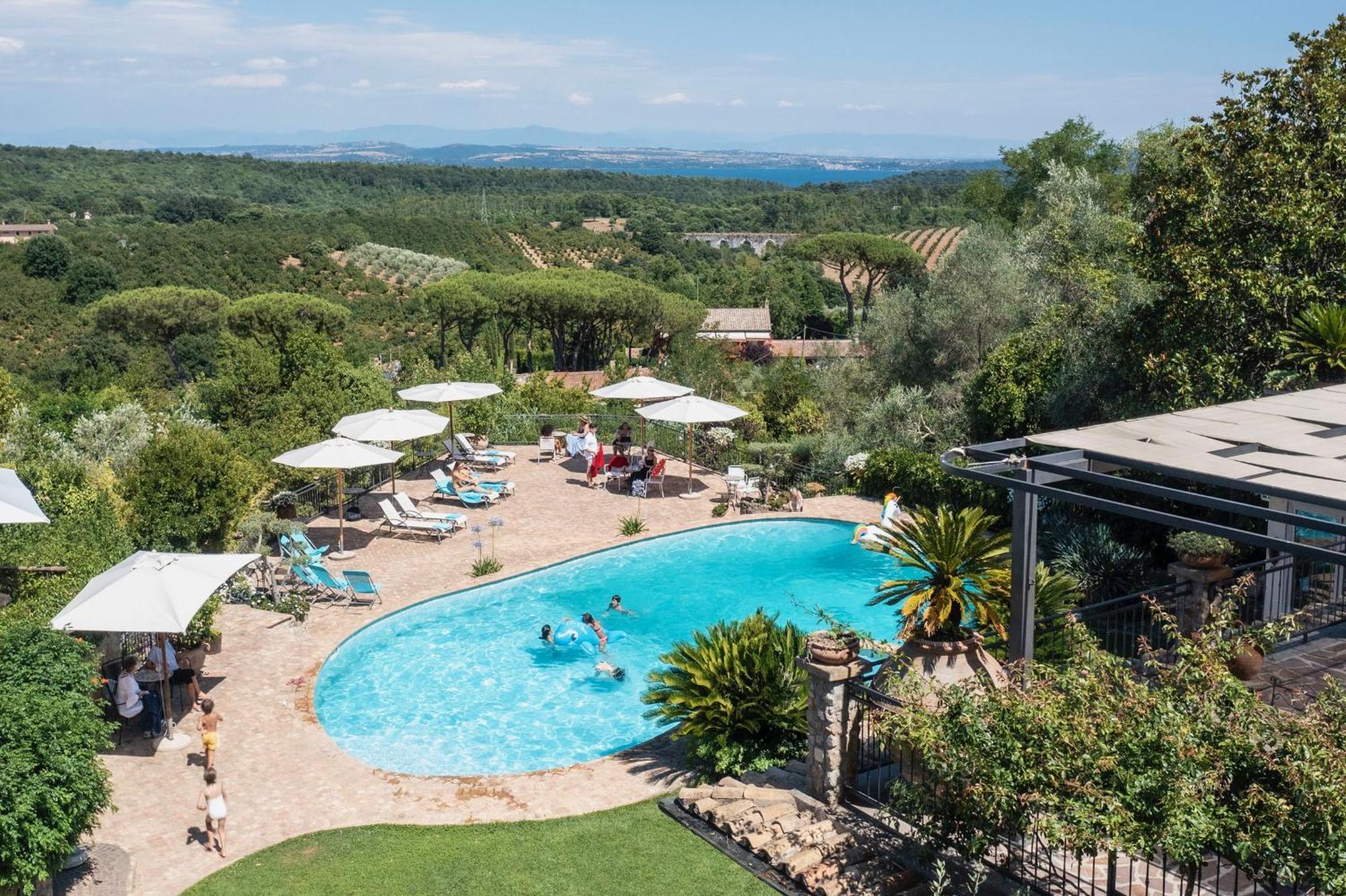 Villa Clodia Relais Manziana Exterior photo