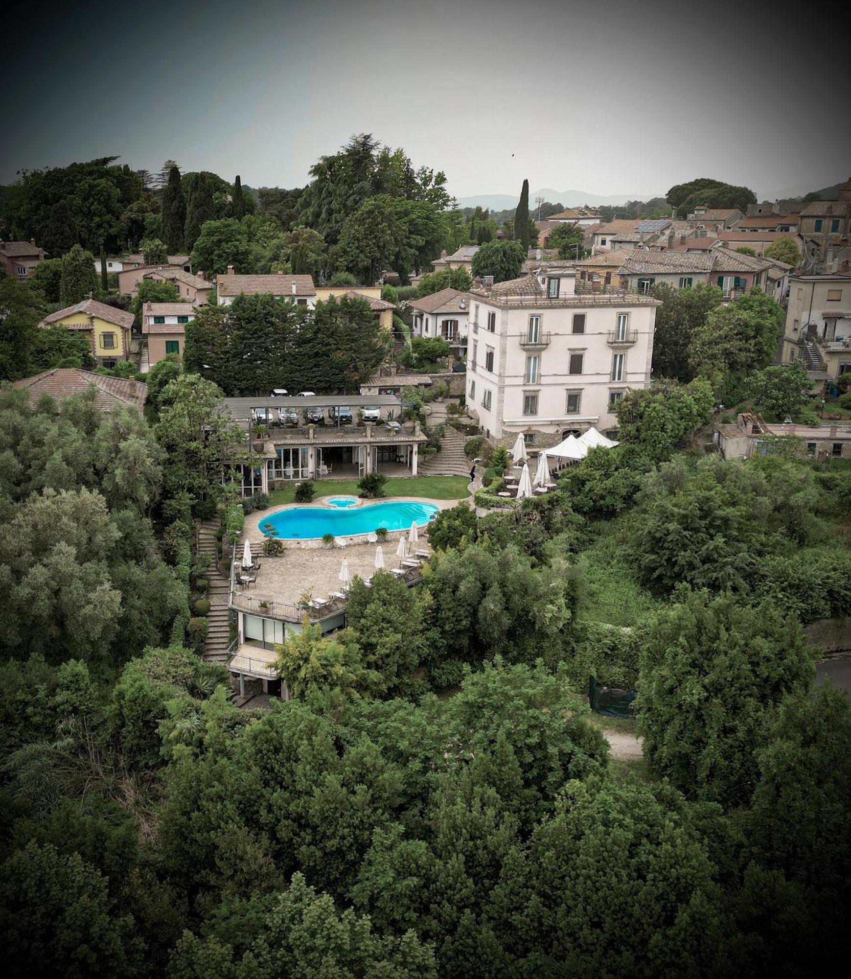 Villa Clodia Relais Manziana Exterior photo